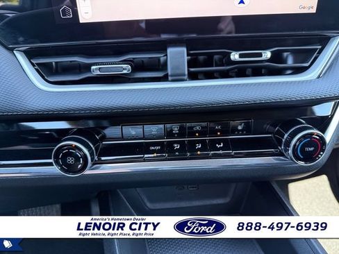 Used 2025 Chevrolet Equinox LT AWD/4WD image 26