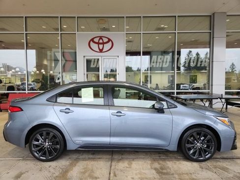 Certified 2026 Toyota Corolla SE AWD/4WD image 3
