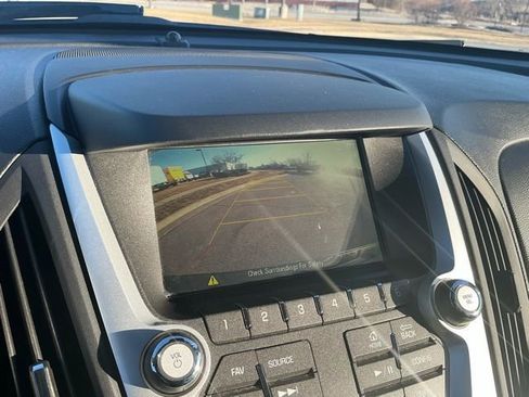 Used 2016 Chevrolet Equinox LTZ w/ Enhanced Convenience Package image 30