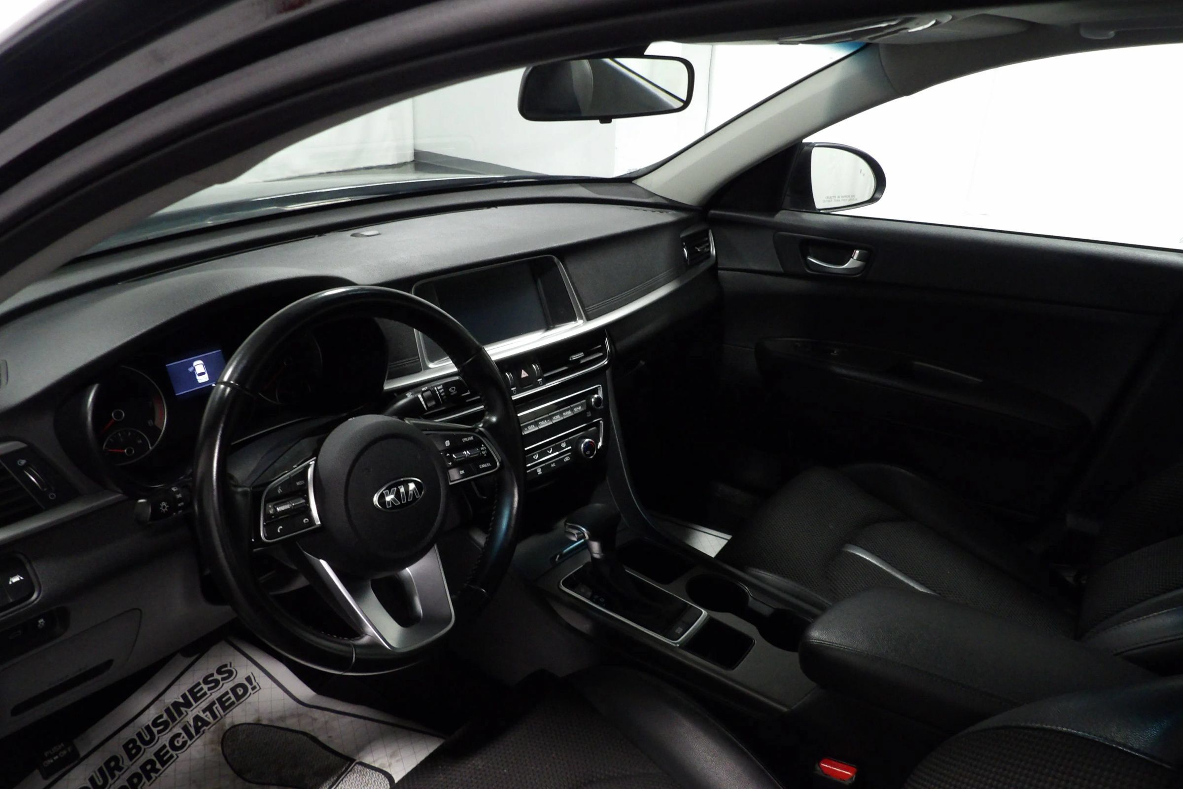 Used 2020 Kia Optima S w/ S Panoramic Sunroof Package FWD image 9