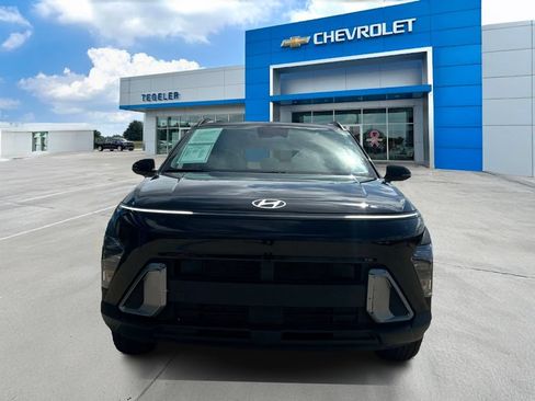 Used 2025 Hyundai Kona SEL AWD/4WD image 2