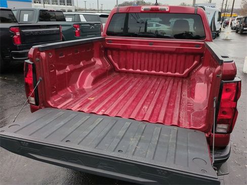 Certified 2024 Chevrolet Colorado W/T image 25