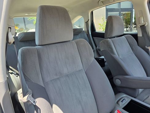 Used 2012 Honda CR-V LX image 16