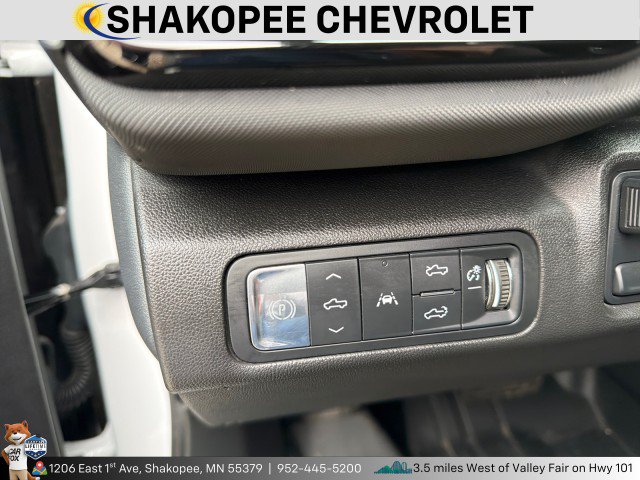 Used 2024 Chevrolet Silverado EV RST AWD/4WD image 8