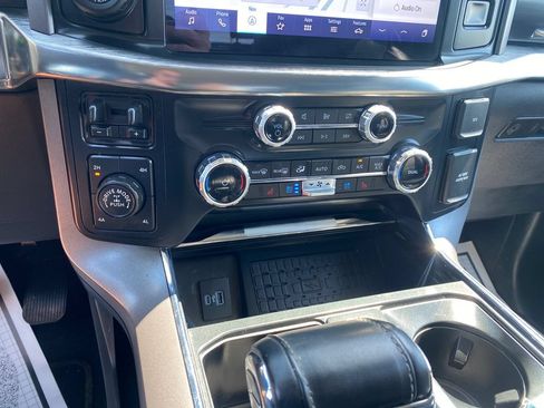 Used 2023 Ford F150 Lariat w/ Trailer Tow Package AWD/4WD image 18