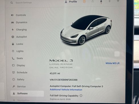 Used 2022 Tesla Model 3 Long Range AWD/4WD image 23
