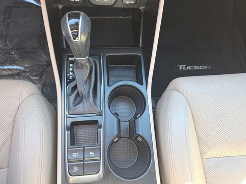 Used 2016 Hyundai Tucson Limited w/ Option Group 03 image 15