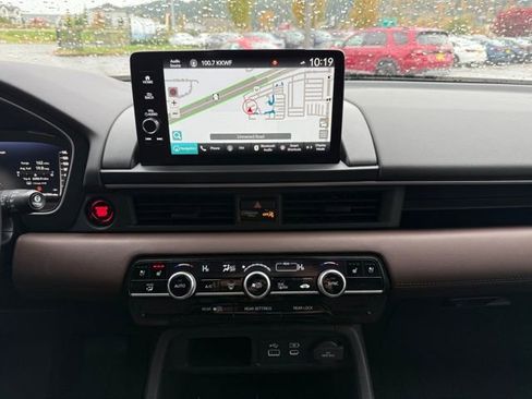 Certified 2023 Honda Pilot Elite image 26