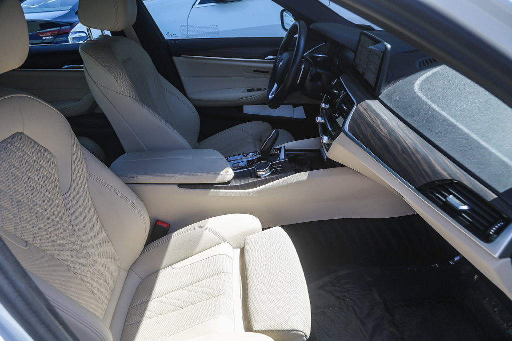 Certified 2023 BMW 530e w/ Convenience Package RWD image 13