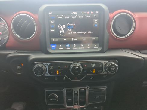Used 2019 Jeep Wrangler Unlimited Rubicon AWD/4WD image 25