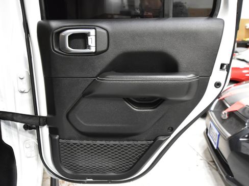 Used 2021 Jeep Gladiator Rubicon image 52