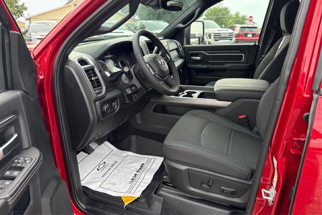 New 2026 RAM 3500 Big Horn AWD/4WD image 9