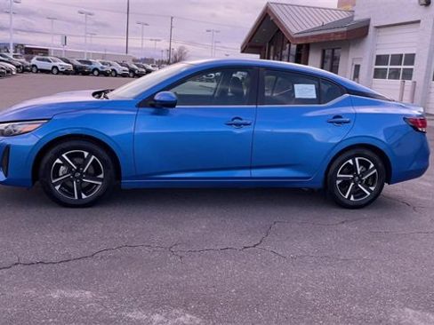 Used 2024 Nissan Sentra SV image 6