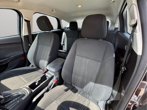 Used 2017 Ford Focus SE image 15