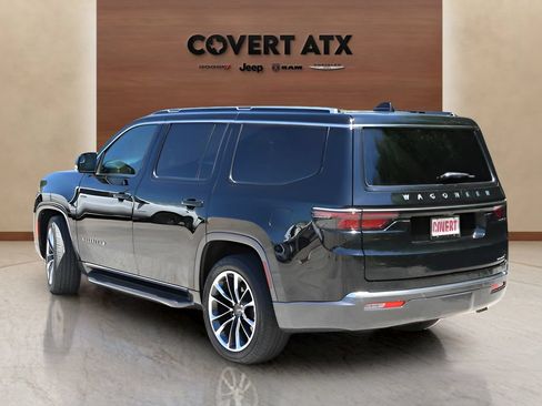 Used 2022 Jeep Wagoneer Series II w/ Premium Group I RWD image 3