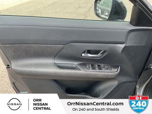 New 2026 Nissan Kicks SV w/ SV Premium Package AWD/4WD image 16