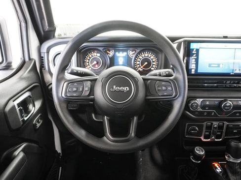 New 2026 Jeep Gladiator Sport image 18