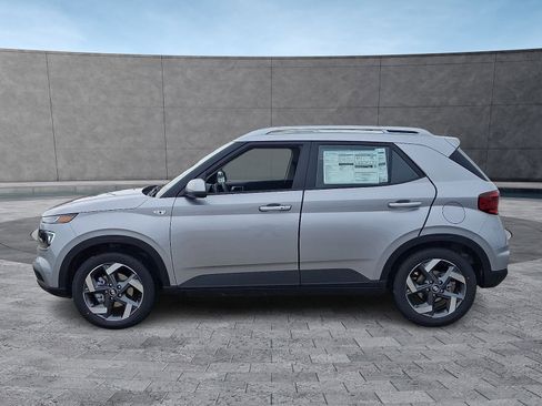 New 2026 Hyundai Venue SEL image 4