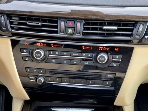 Used 2017 BMW X5 xDrive40e image 19