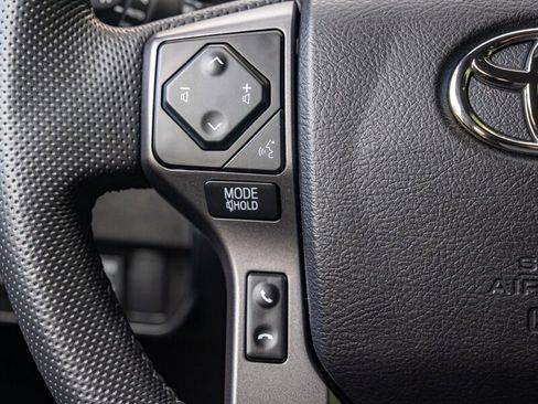 Used 2022 Toyota Tacoma TRD Sport image 30