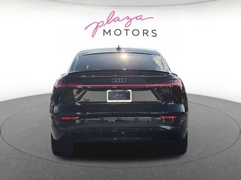 Used 2024 Audi Q8 e-tron Premium Plus w/ Premium Plus Package AWD/4WD image 6