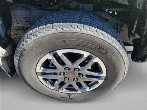 Used 2024 Toyota Tacoma TRD Sport image 11