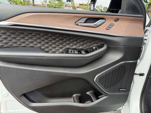 Used 2023 Jeep Grand Cherokee L Summit w/ Advanced Protech Group IV AWD/4WD image 17