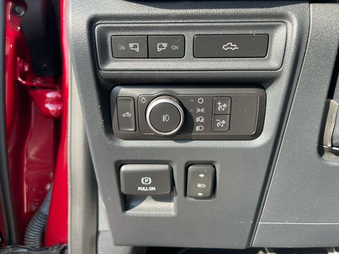 Used 2021 Ford F150 Lariat w/ Equipment Group 502A High AWD/4WD image 12