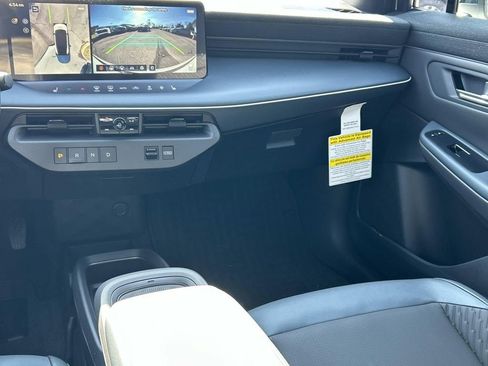 New 2026 Nissan Leaf Platinum+ w/ Cargo Package (Platinum+) FWD image 25