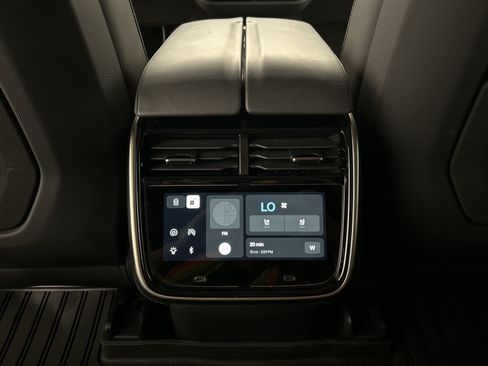 Used 2022 Rivian R1S Launch Edition Quad AWD/4WD image 30