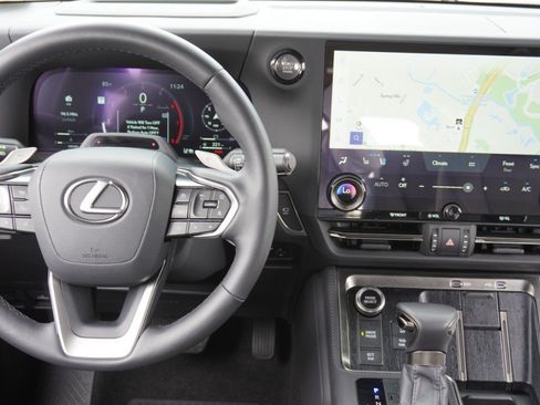 Used 2024 Lexus GX 550 AWD/4WD image 31
