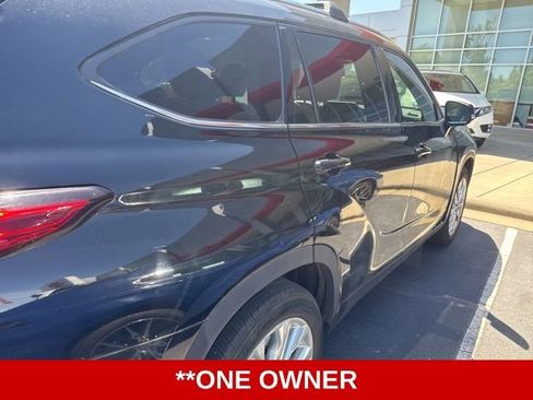 Used 2020 Toyota Highlander Limited FWD image 6