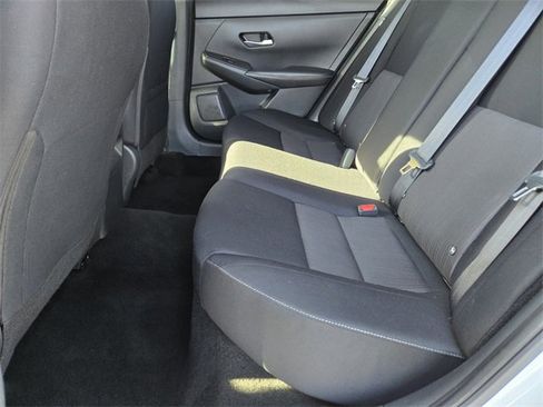 Used 2023 Nissan Sentra SV image 7