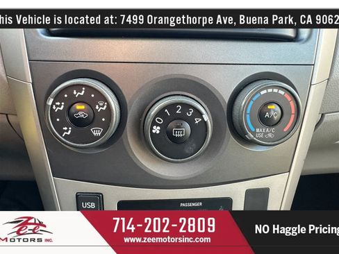 Used 2013 Toyota Corolla LE FWD image 32