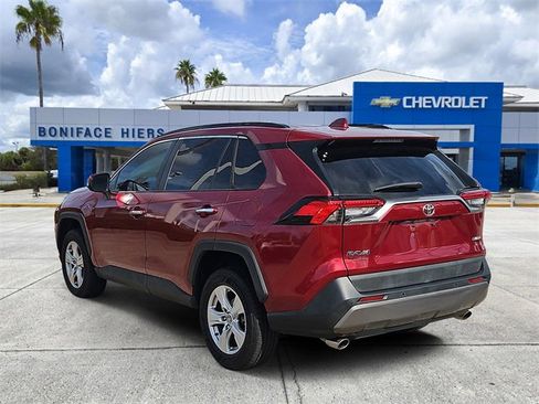 Used 2020 Toyota RAV4 Limited image 3