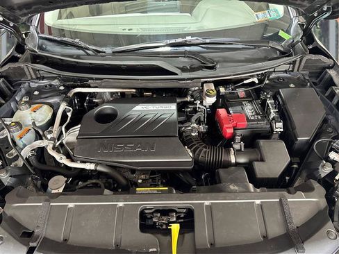 Used 2025 Nissan Rogue SV FWD image 21