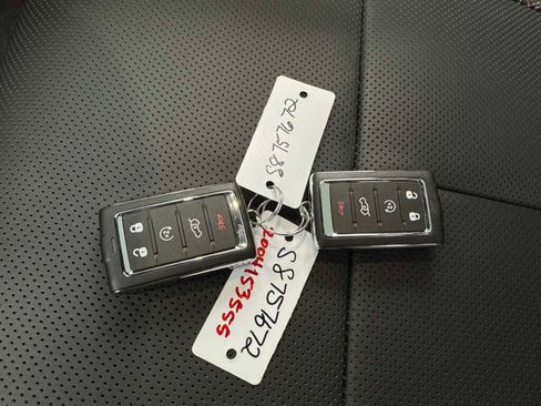 New 2025 Jeep Grand Cherokee Summit image 30