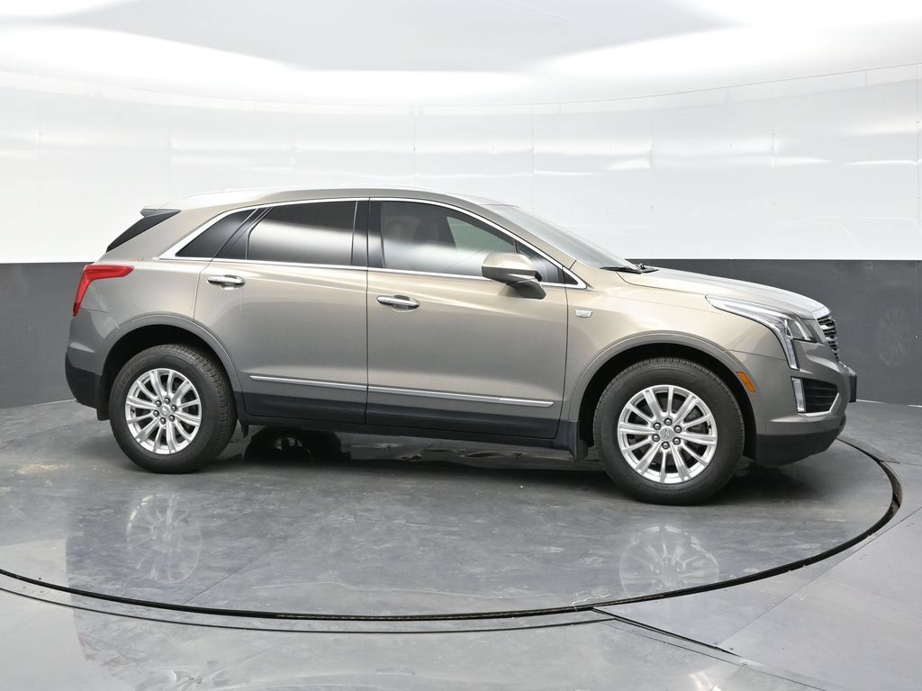 Used 2019 Cadillac XT5 AWD image 8