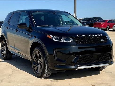 New 2025 Land Rover Discovery Sport S image 2