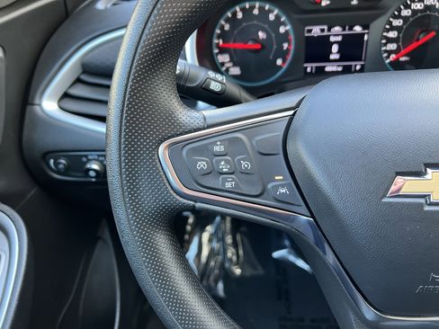 Used 2023 Chevrolet Malibu LT image 24