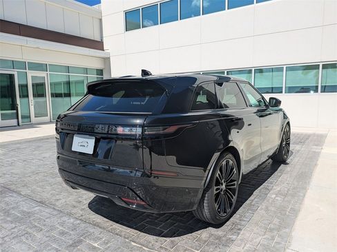New 2026 Land Rover Range Rover Velar Dynamic SE image 4