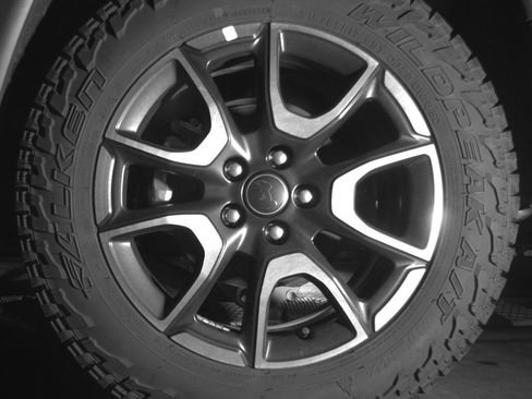 Used 2025 Jeep Compass Trailhawk image 13