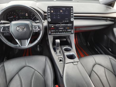 Used 2022 Toyota Avalon XLE image 14