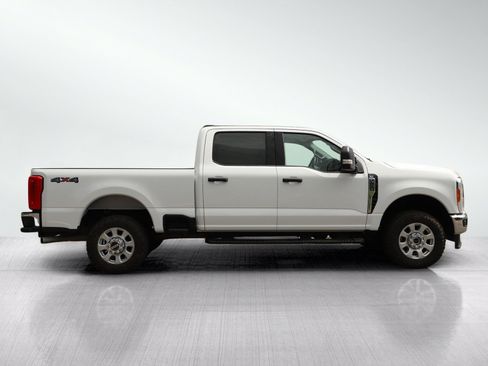 Used 2023 Ford F250 XLT AWD/4WD image 6
