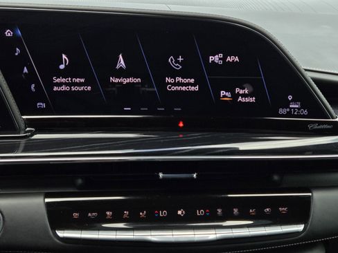 Used 2024 Cadillac Escalade V w/ LPO, ONYX Package AWD/4WD image 13