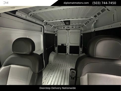 Used 2025 RAM ProMaster 2500 w/ Convenience Group image 34