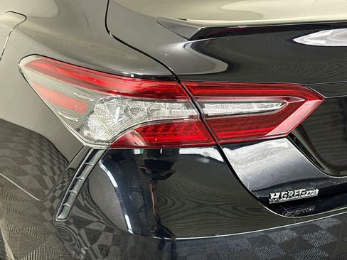 Used 2021 Toyota Camry XSE FWD image 36