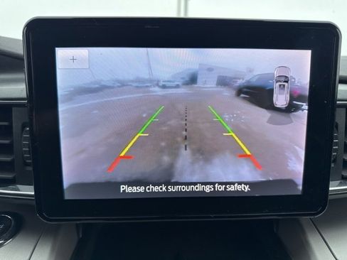 Used 2023 Ford Explorer XLT w/ Equipment Group 202A image 38