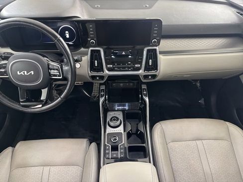 Certified 2023 Kia Sorento SX Prestige AWD/4WD image 34