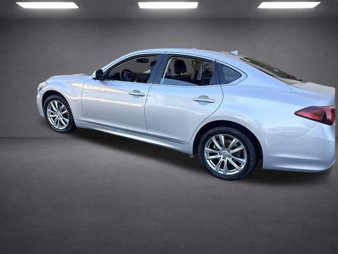Used 2019 INFINITI Q70 Luxe AWD/4WD image 15